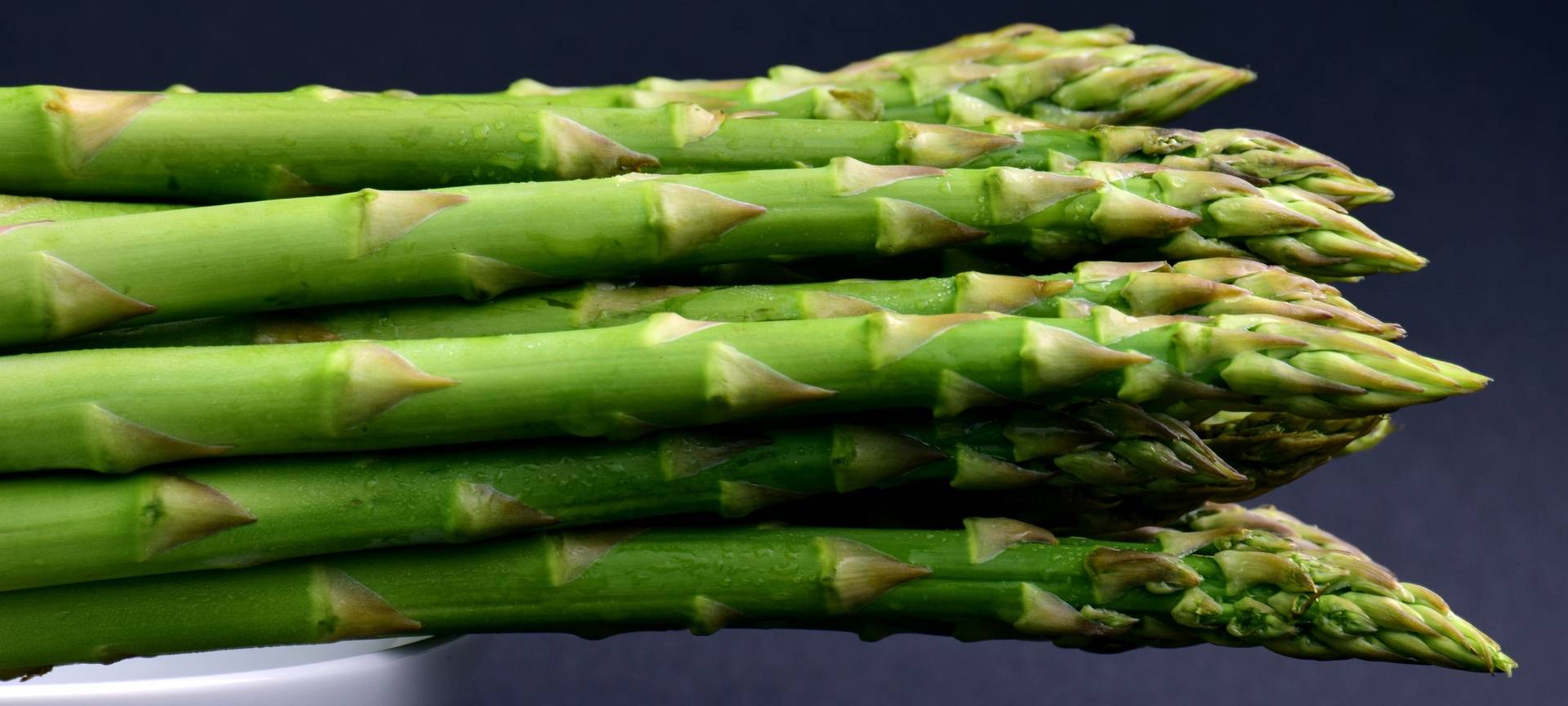 KREIS: Spargel vereinzelt schon zu haben