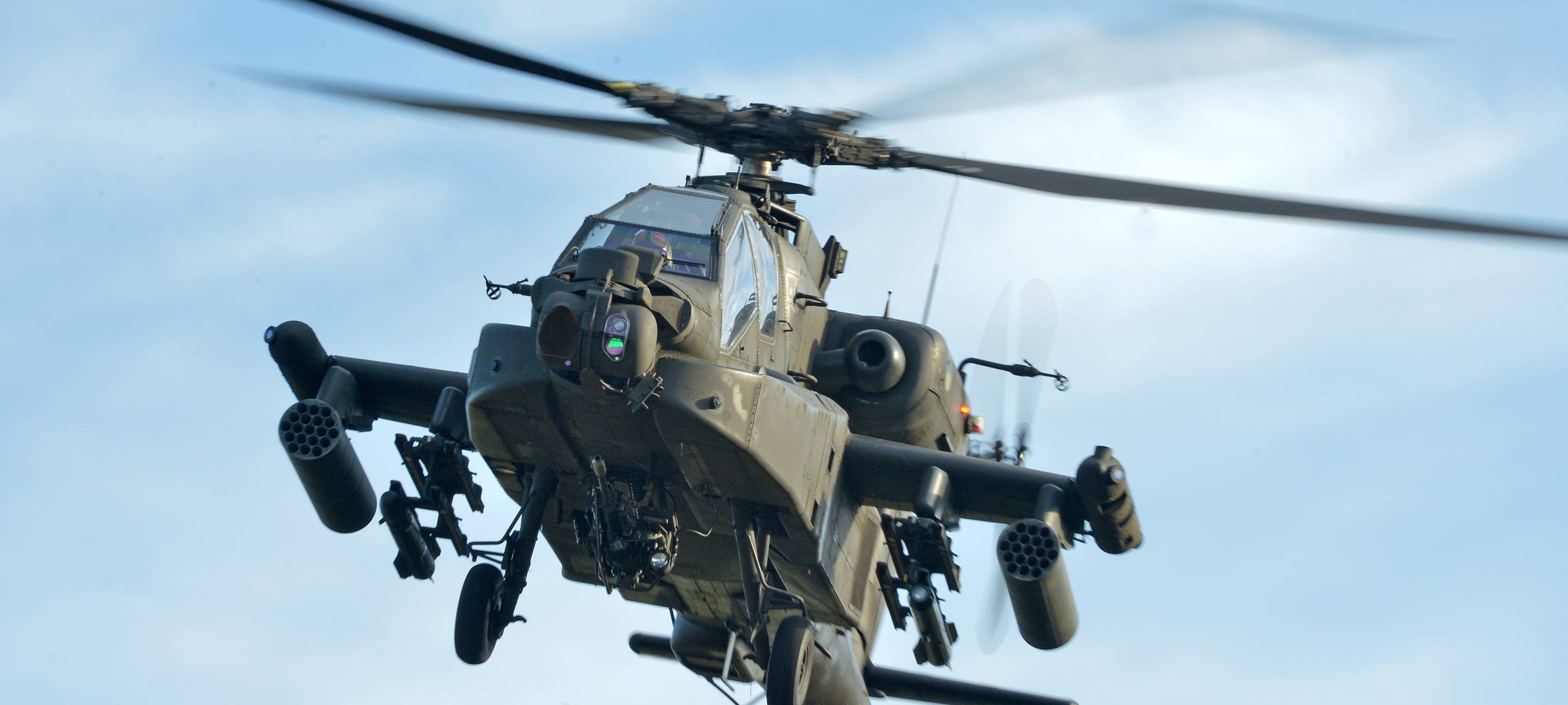 KREIS: Kampfhubschrauber am Himmel