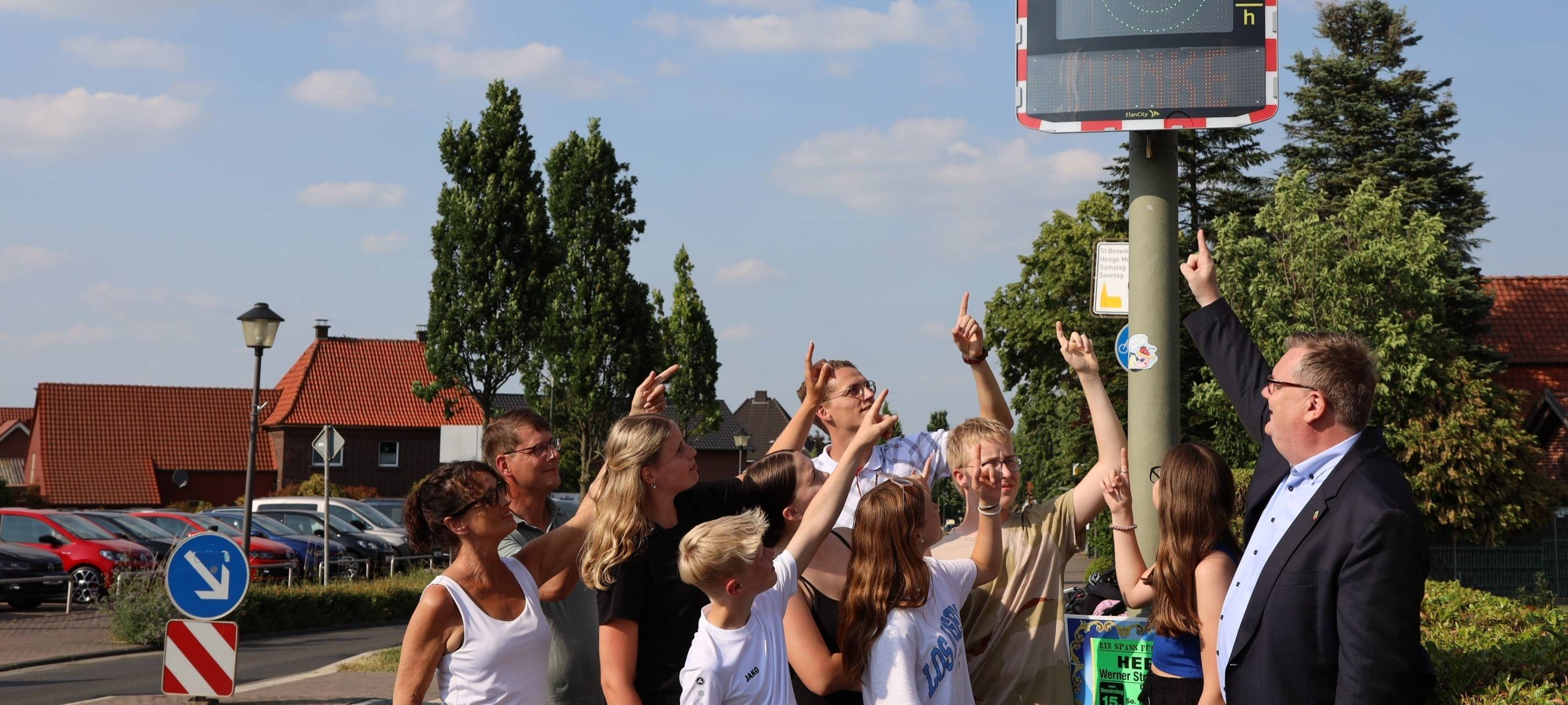 HERBERN: Tempoanzeige gegen Raser