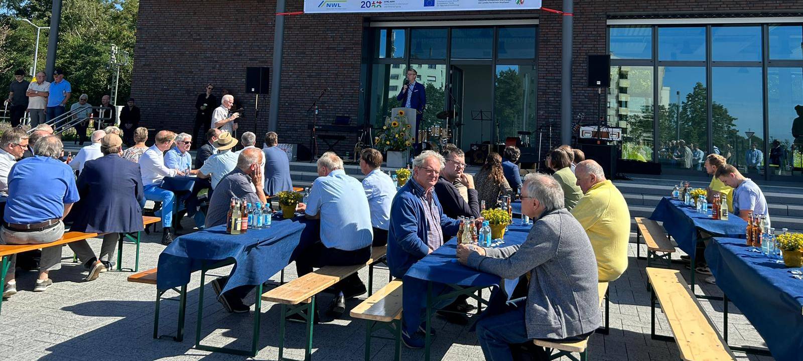DÜLMEN: Einweihungsfest am Bahnhof