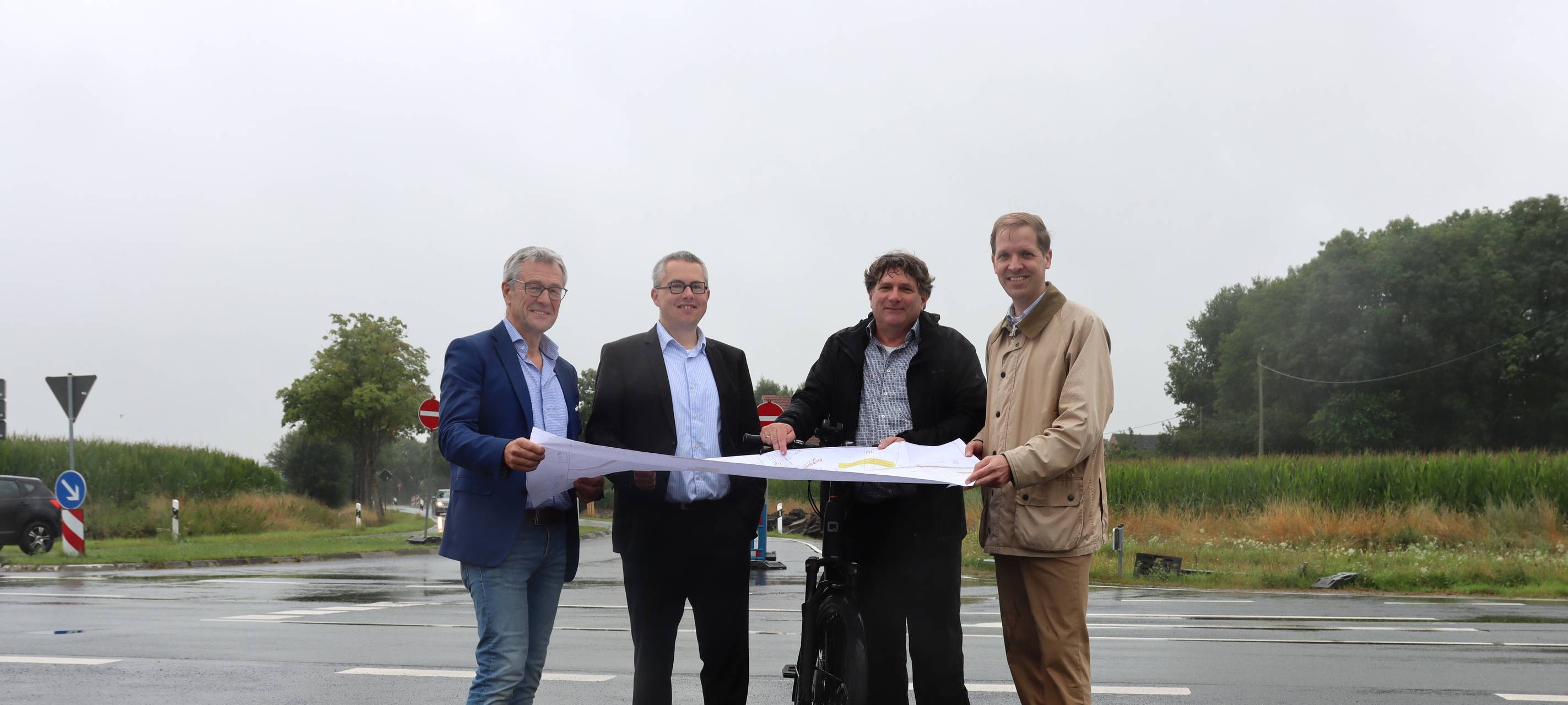 HOHENHOLTE: Radweg erneuert