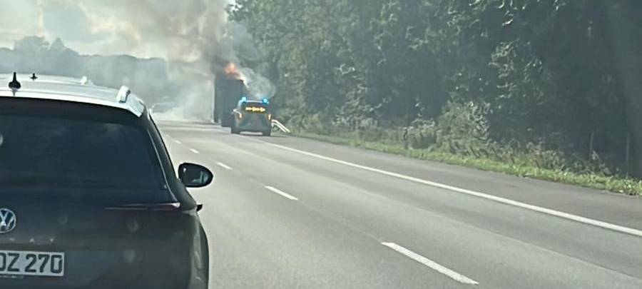 SENDEN: A43 LKW brennt