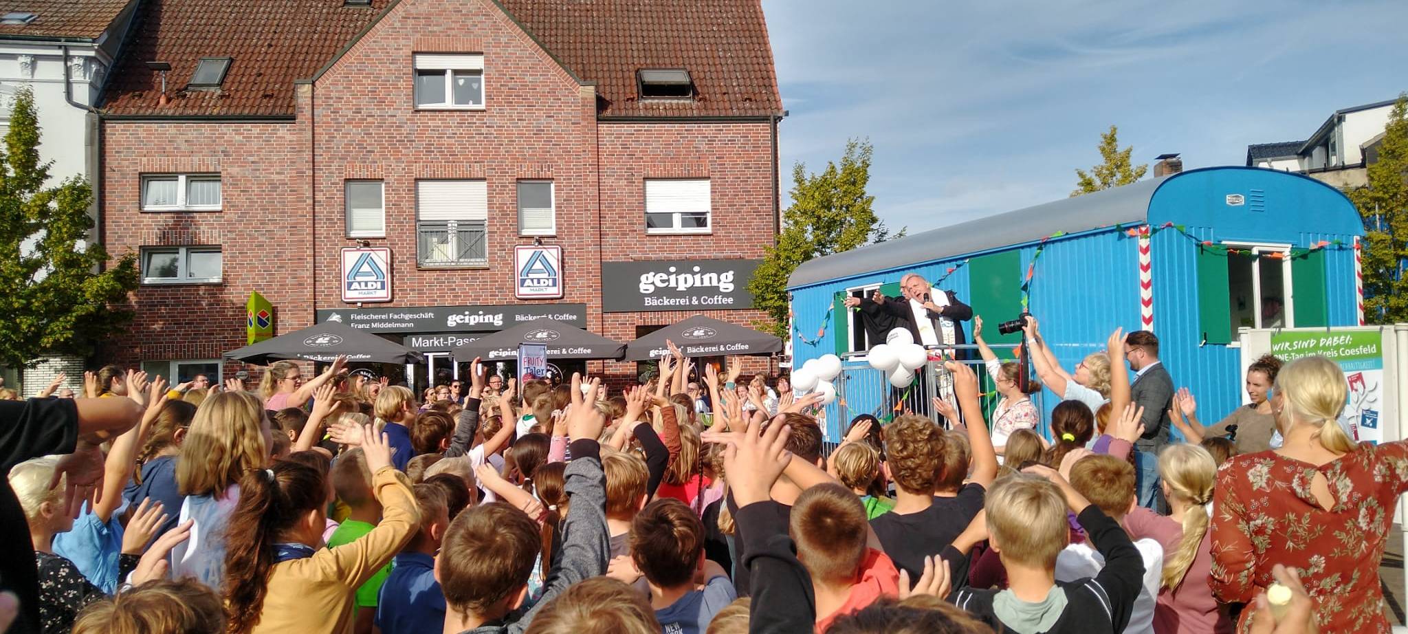 OLFEN: Umweltbauwagen für Kinder