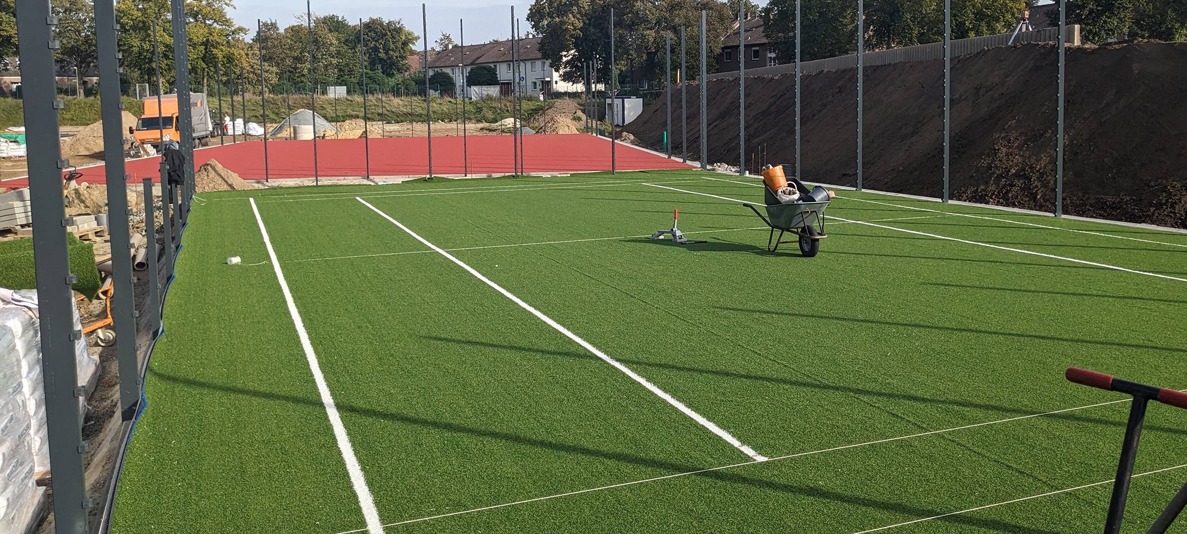 DÜLMEN: Arbeiten am Sportplatz auf den Wiesen gehen weiter