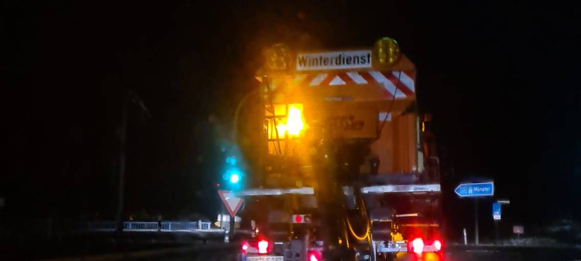 KREIS: Glatte Straßen