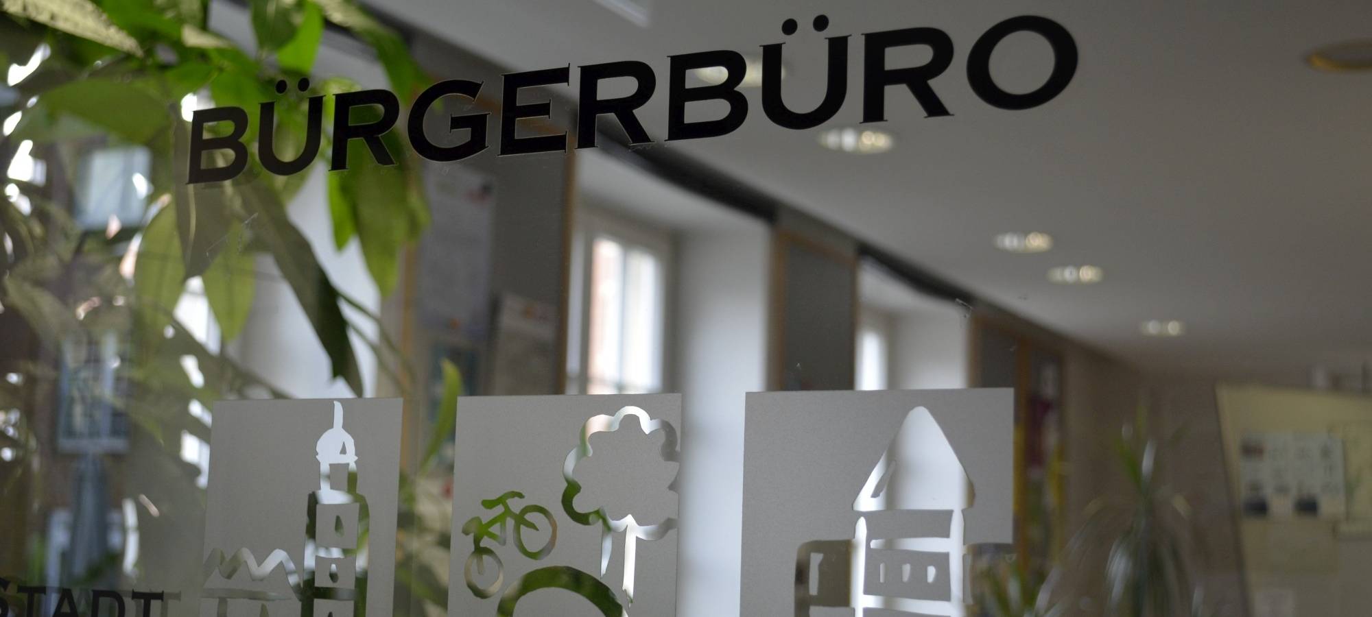 COESFELD: Bürgerbüro wieder länger auf