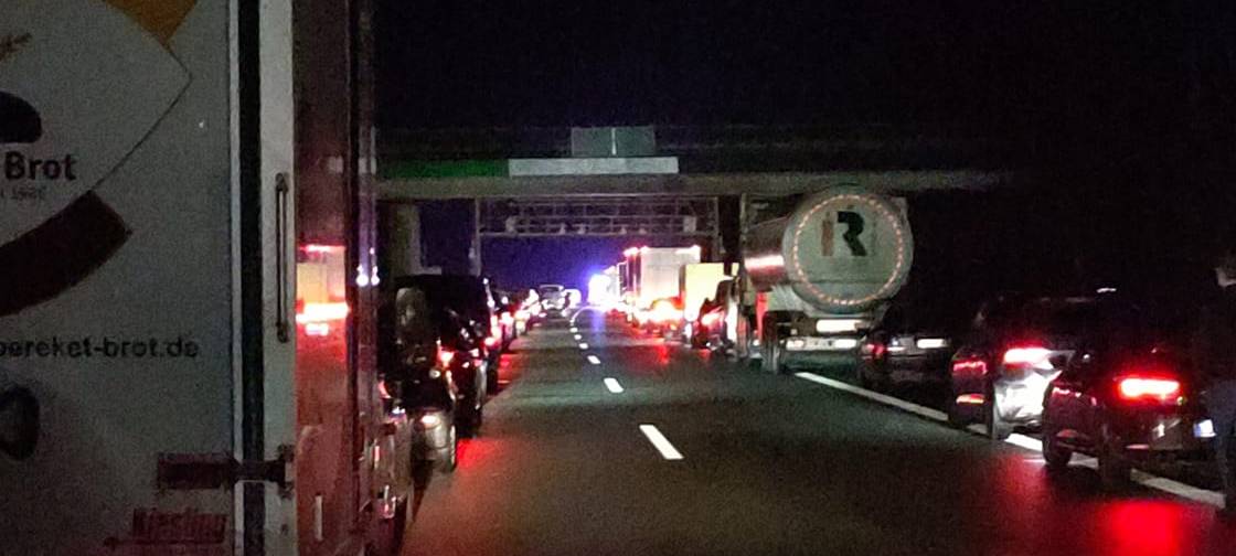 DÜLMEN: Unfall A 43