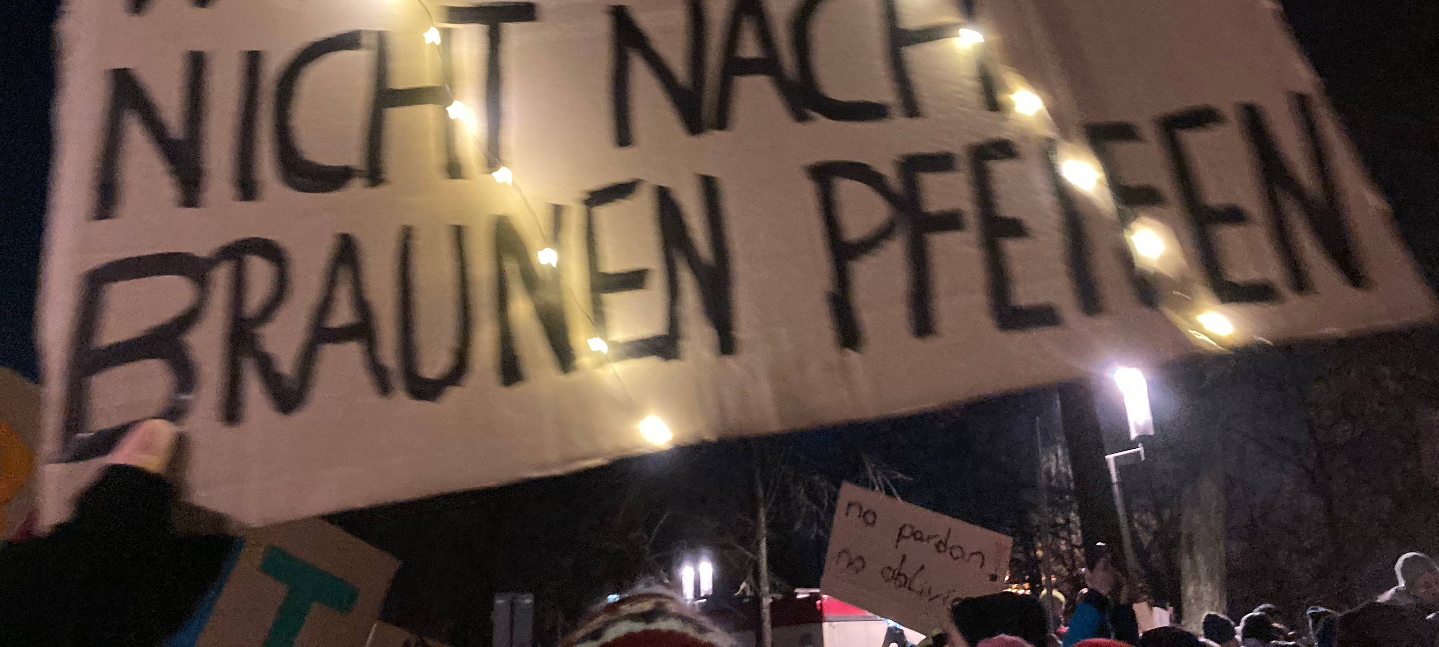 KREIS: 20.000 Menschen demonstrieren gegen rechts