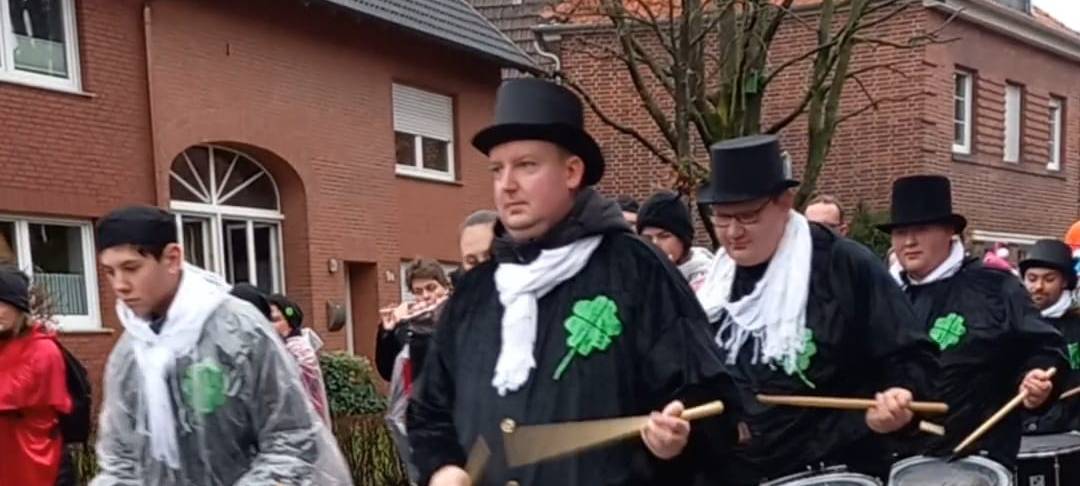 OTTMARSBOCHOLT: Friedlicher Umzug