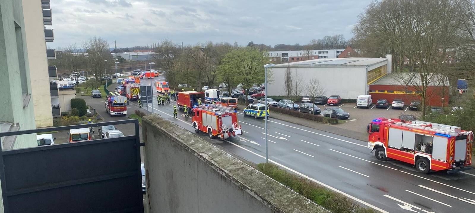 DÜLMEN: Großeinsatz nach Küchenbrand