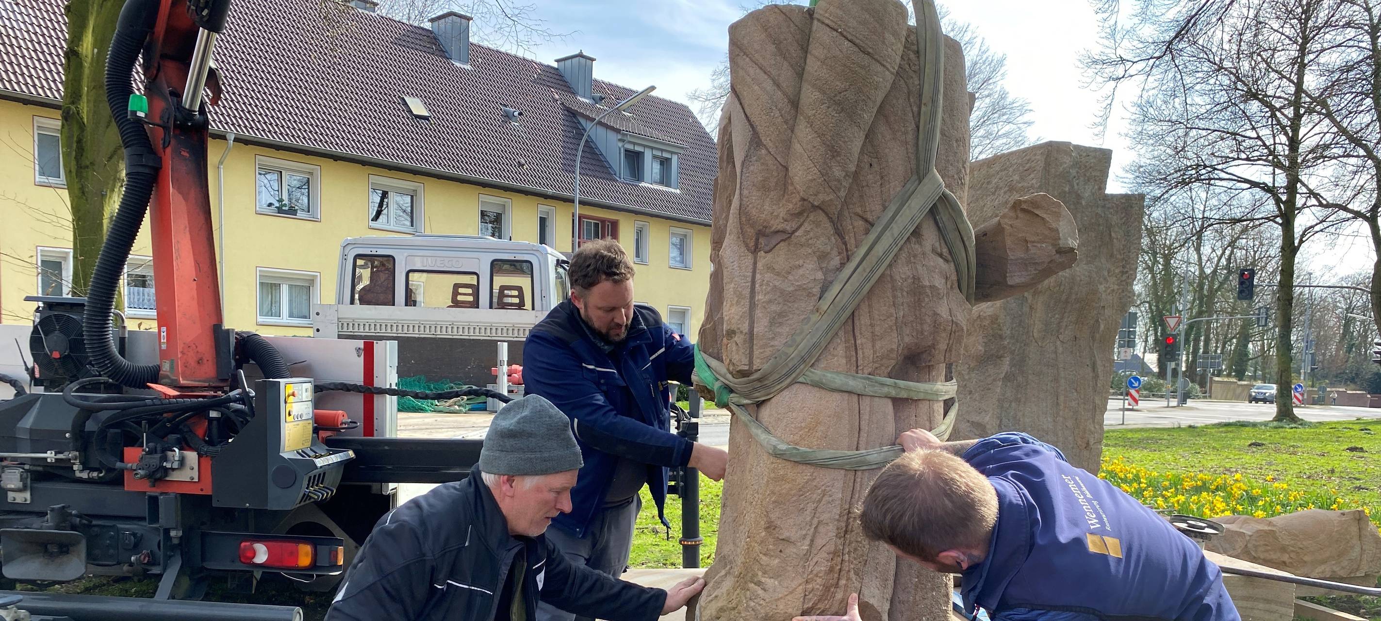 DÜLMEN: Skulptur im Vorpark