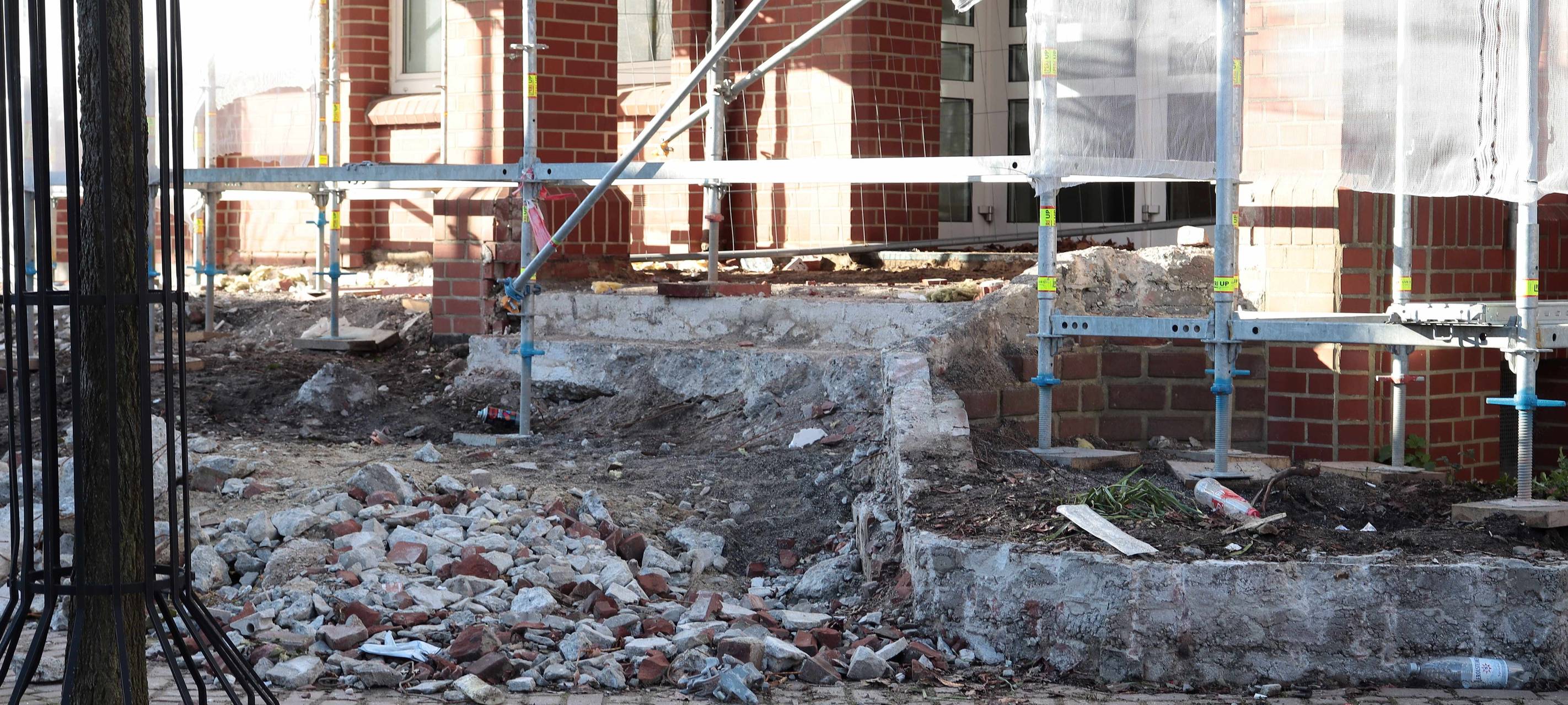 NORDKIRCHEN: Straße gesperrt wegen Rathaus-Umbau