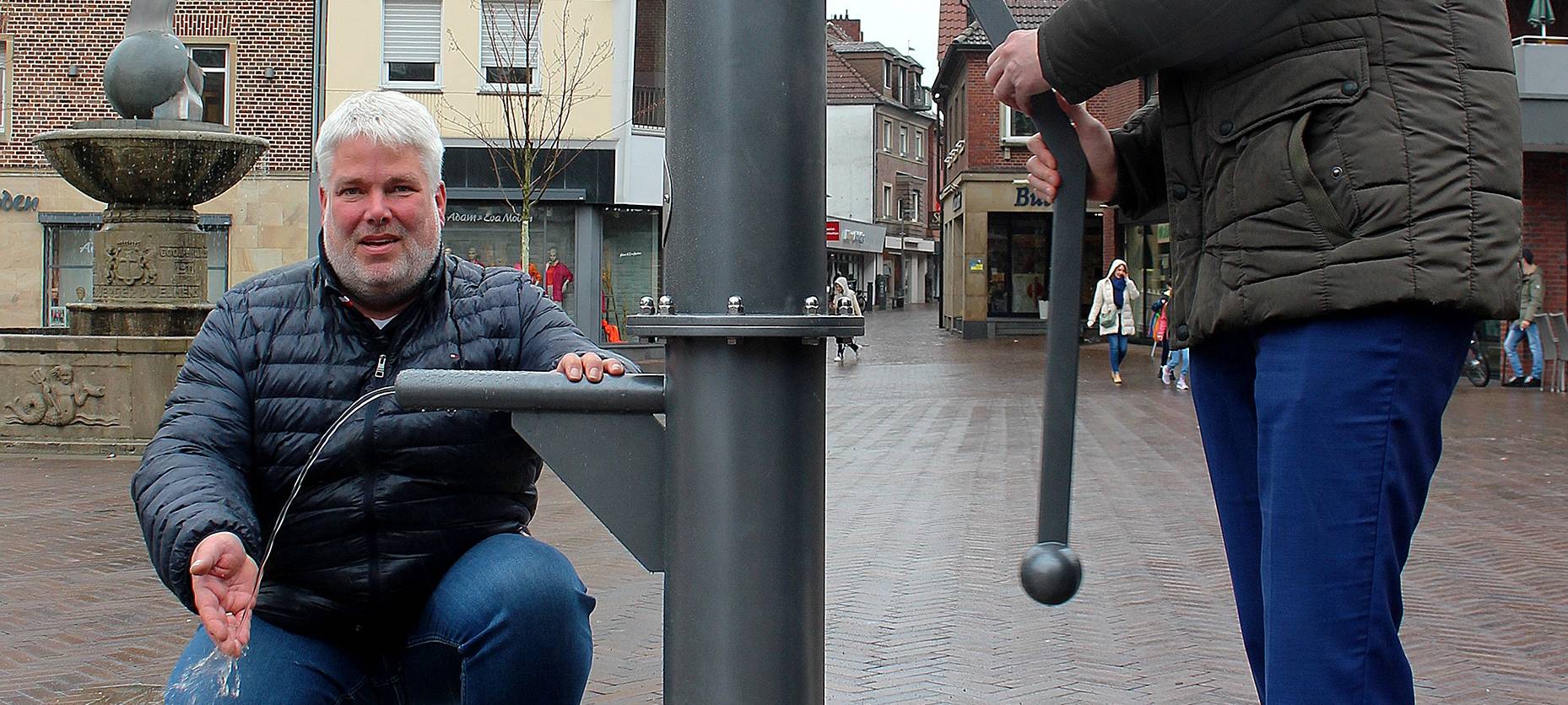 DÜLMEN: Neue Pumpe auf Marktplatz
