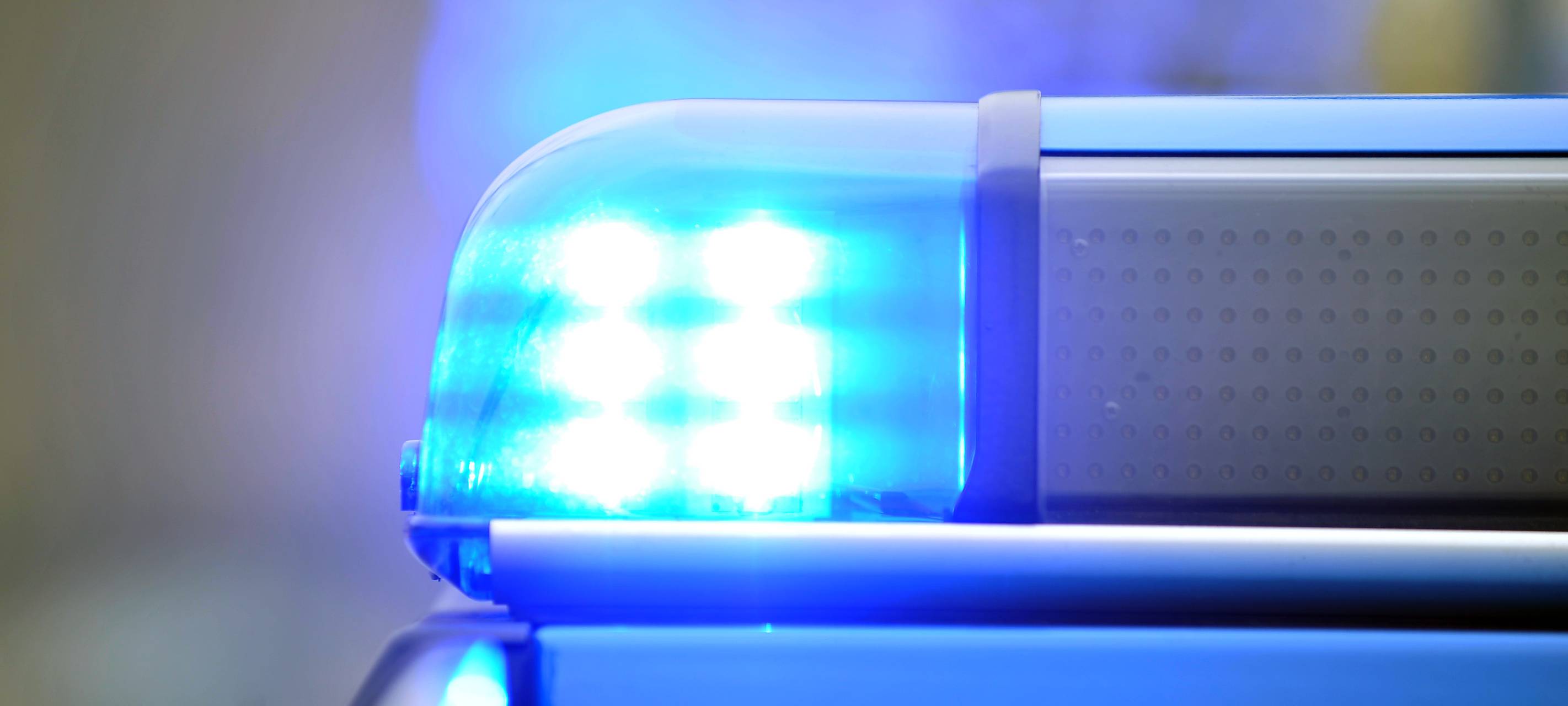 Nottuln, L874/ Leitkegel auf Fahrbahn gestellt