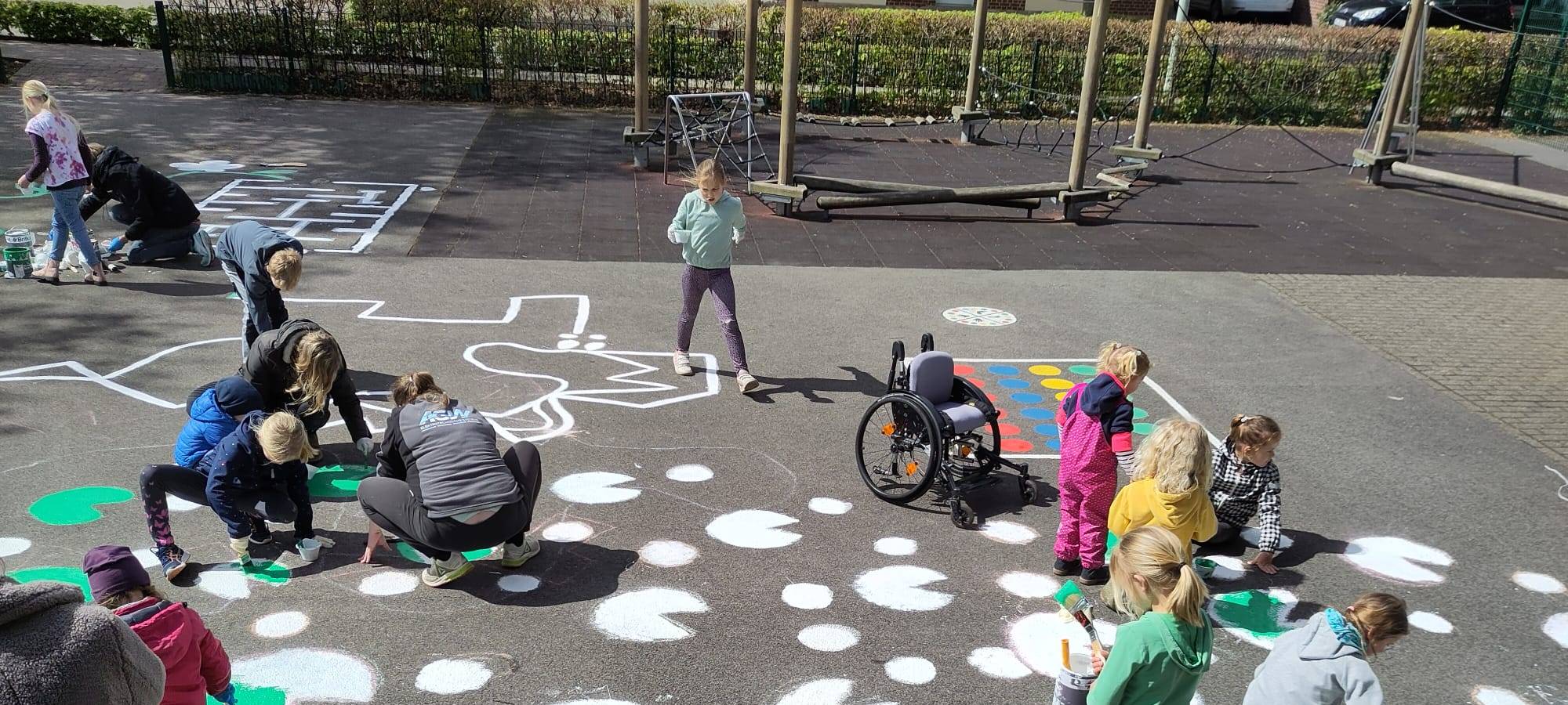 "Lichtblicke Danke"-Aktion Bösensell Grundschulhof