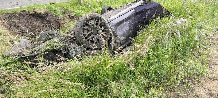HAVIXBECK: Auto überschlägt sich
