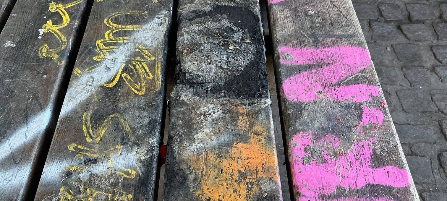 OLFEN: Vandalen beschmieren Wetterhütte
