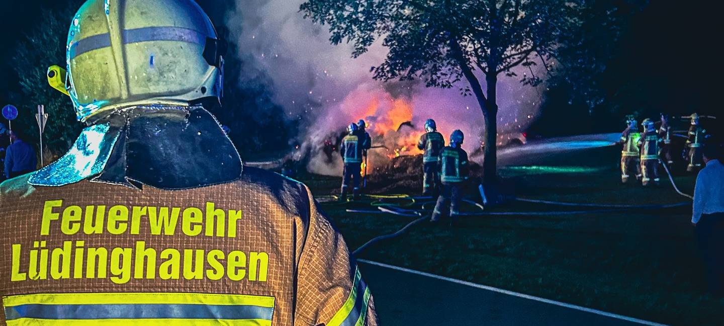 SEPPENRADE: Strohballen-Brand am Wochenende