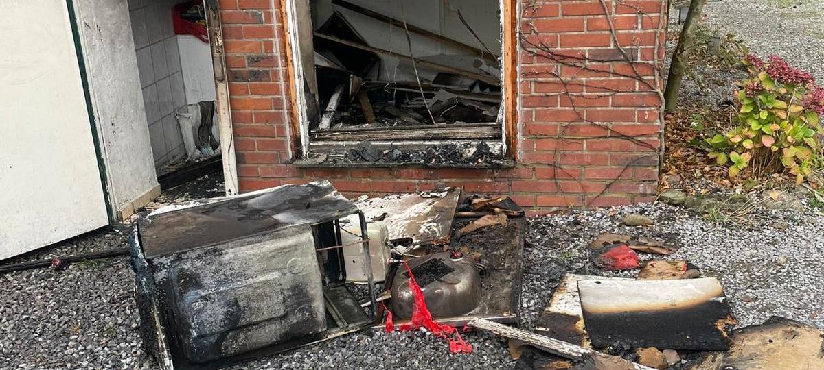 NOTTULN: Feuer auf Hof