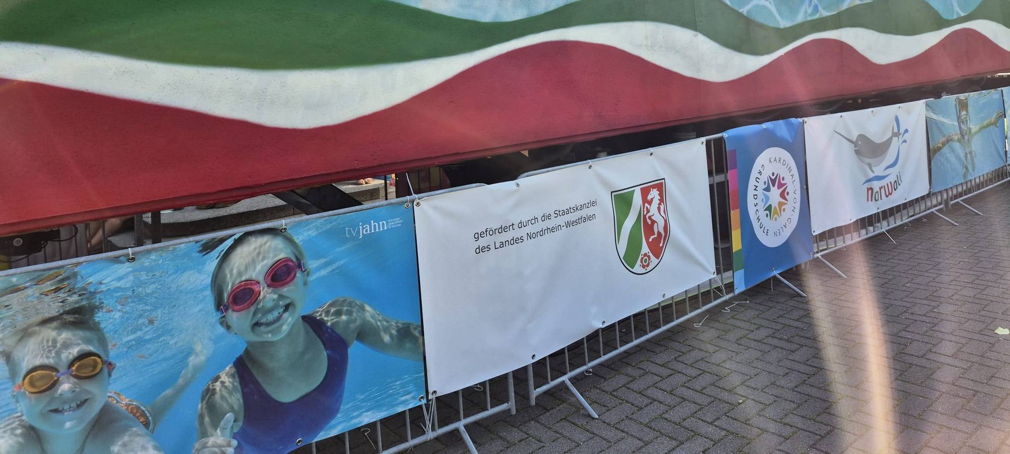 NORDKIRCHEN: Letzter Tag Schwimmcontainer