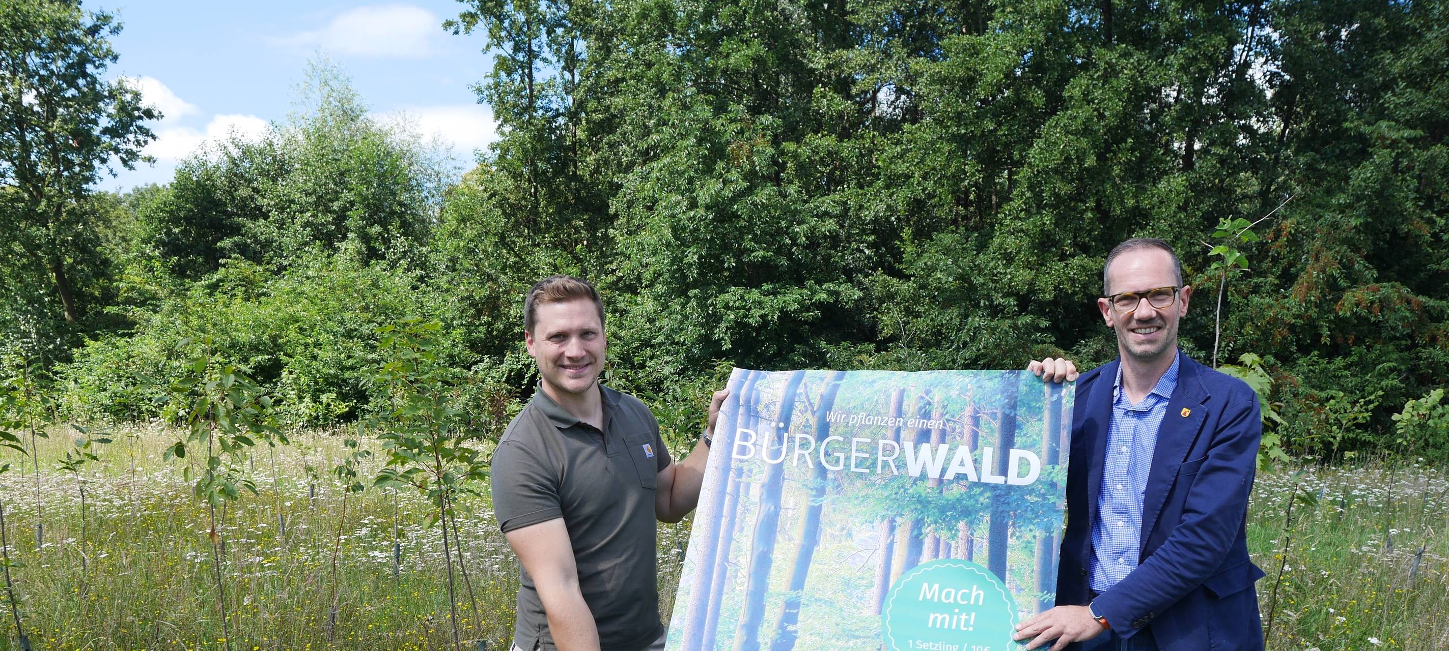 LÜDINGHAUSEN: Pflanzaktion am Bürgerwald