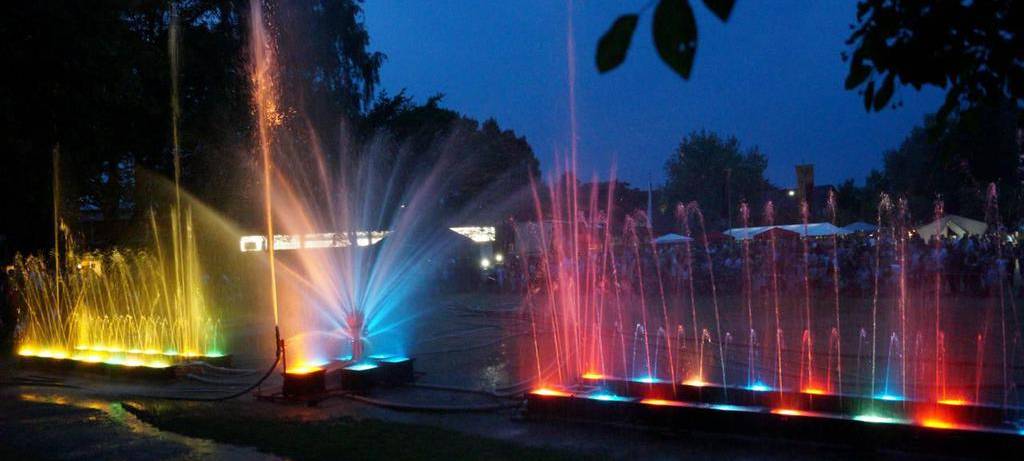 Brunnenfest mit Wasserlichtorgel in Lette