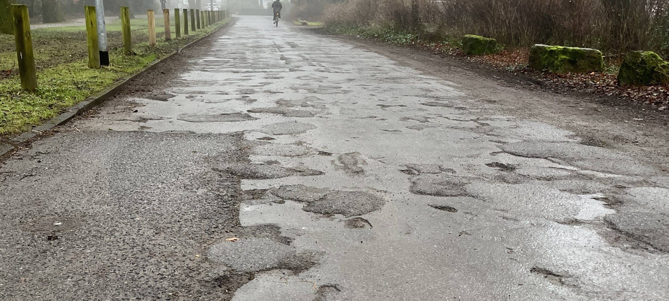 COESFELD: Kaputte Straßen reparieren