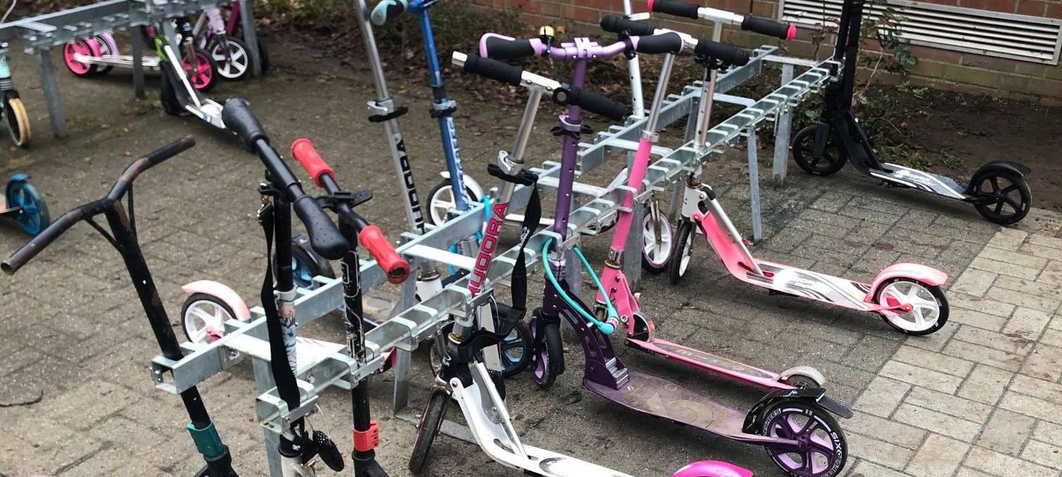 NOTTULN: Neue Fahrrad- und Rollerparkplätze