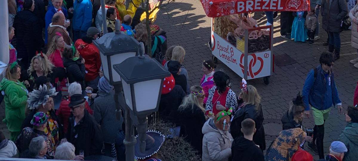 NORDKIRCHEN/OLFEN: Straßenkarneval