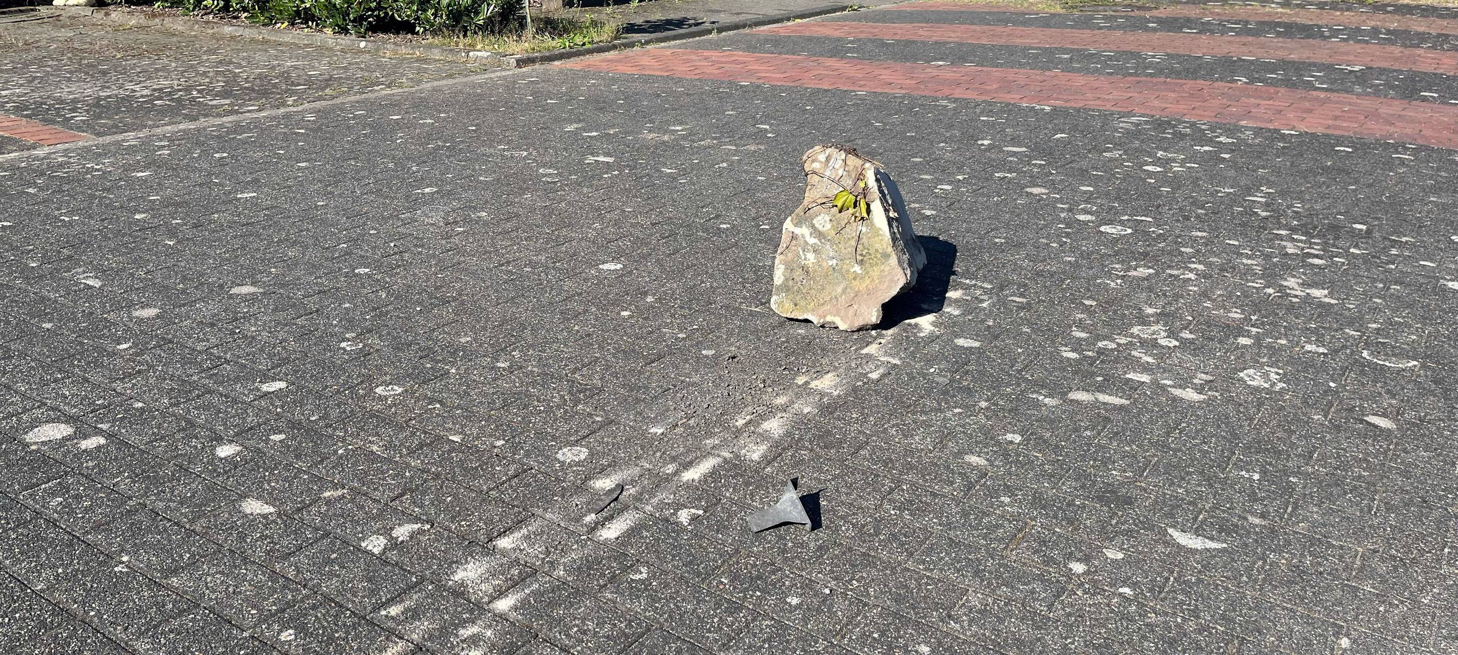 OLFEN: Rätsel um Stein