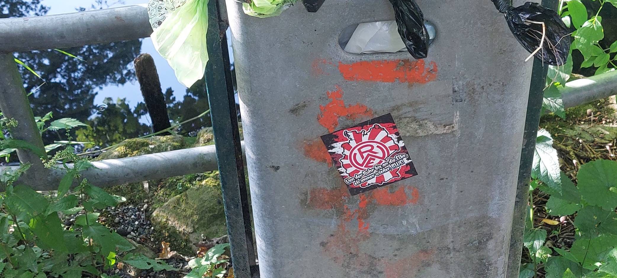 DÜLMEN: Volle Mülleimer