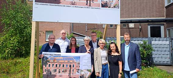 ASCHEBERBERG: Lückenschluss am Kirchplatz