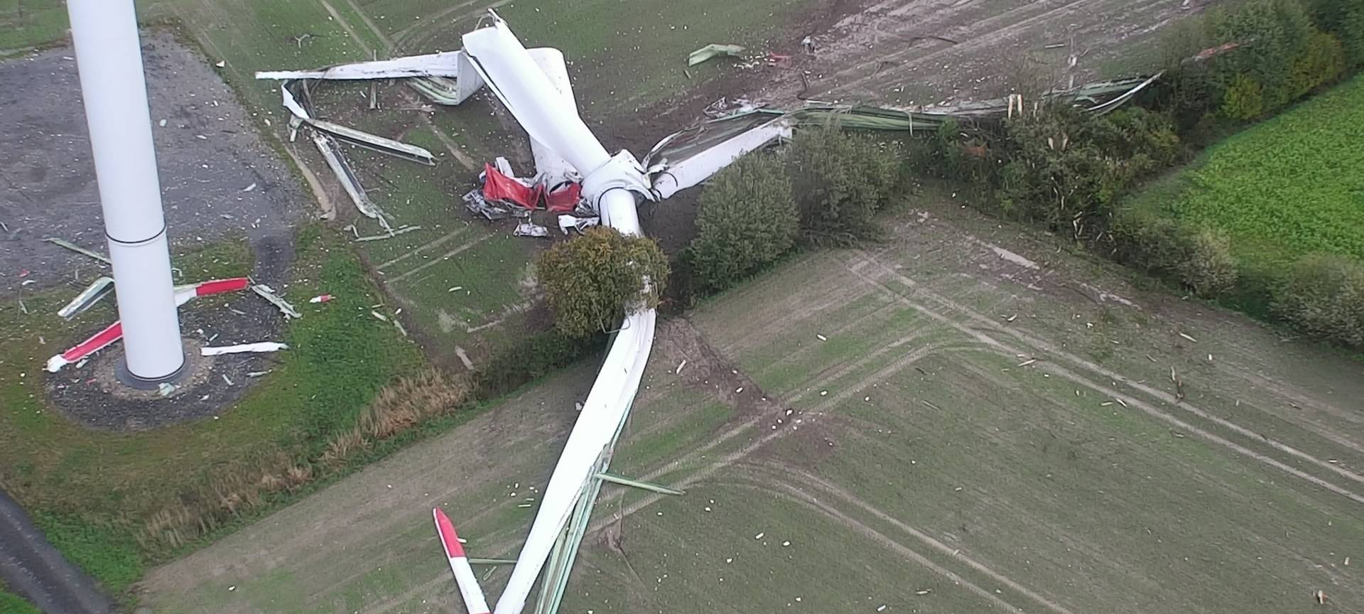 HAVIXBECK: Windrad kracht auf Acker