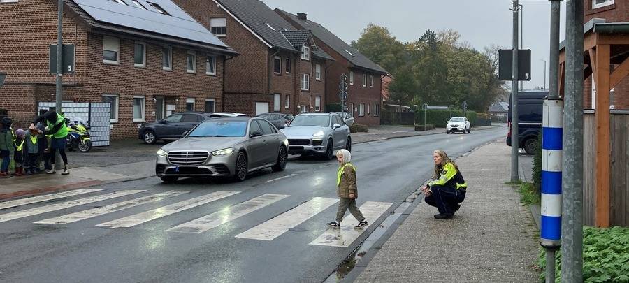 MERFELD: Aktion für mehr Verkehrssicherheit