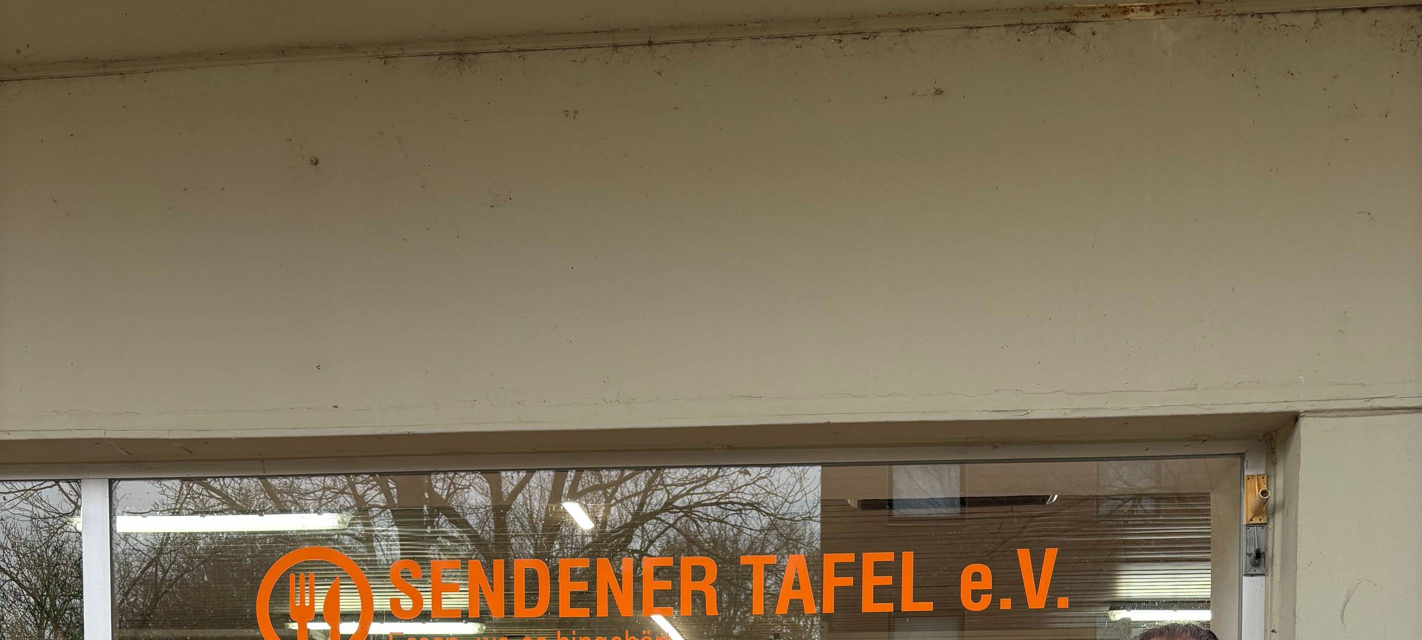 SENDEN: Spende für Tafel