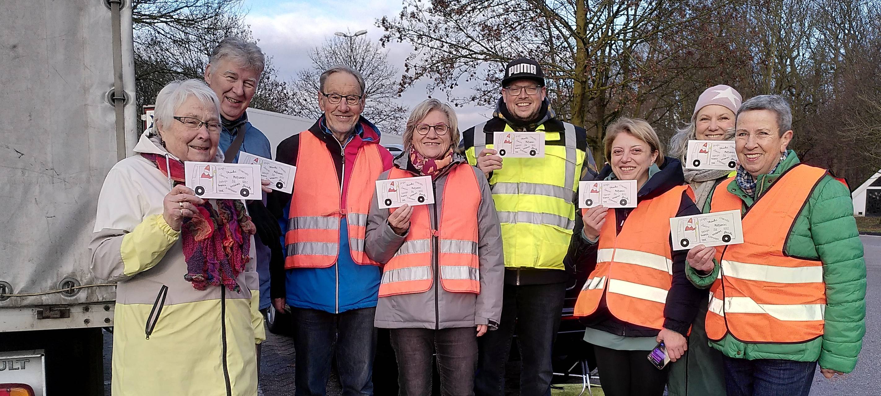 KREIS: Nikolaus-Tüten an Lastwagenfahrer