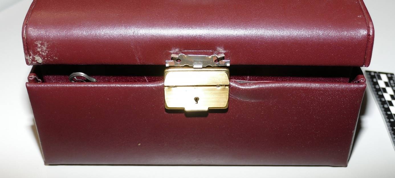 NOTTULN: Wem gehört das Schmuckkästchen?