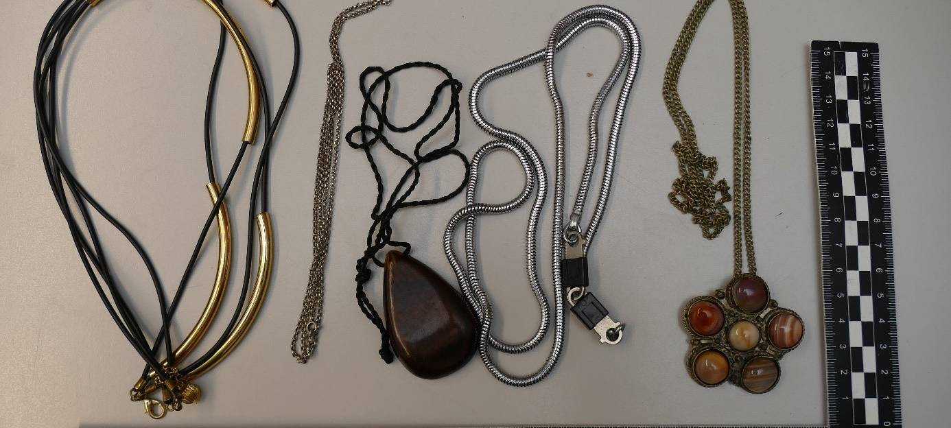 NOTTULN: Wem gehört das Schmuckkästchen?