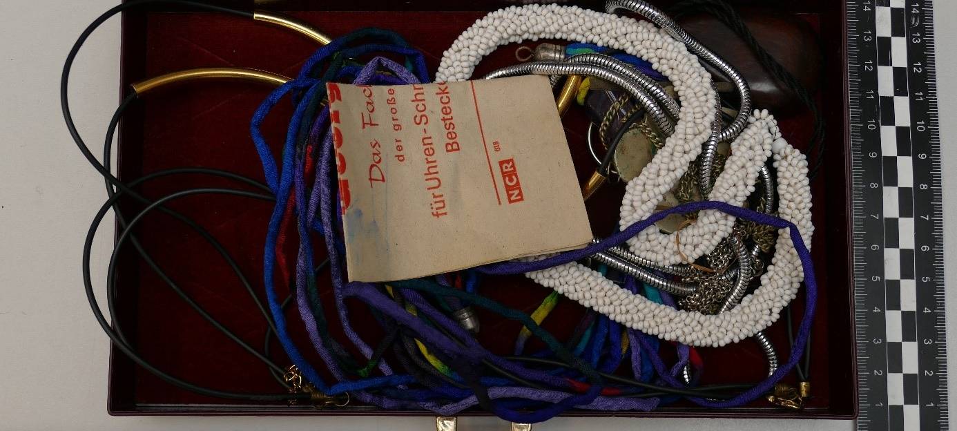 NOTTULN: Wem gehört das Schmuckkästchen?