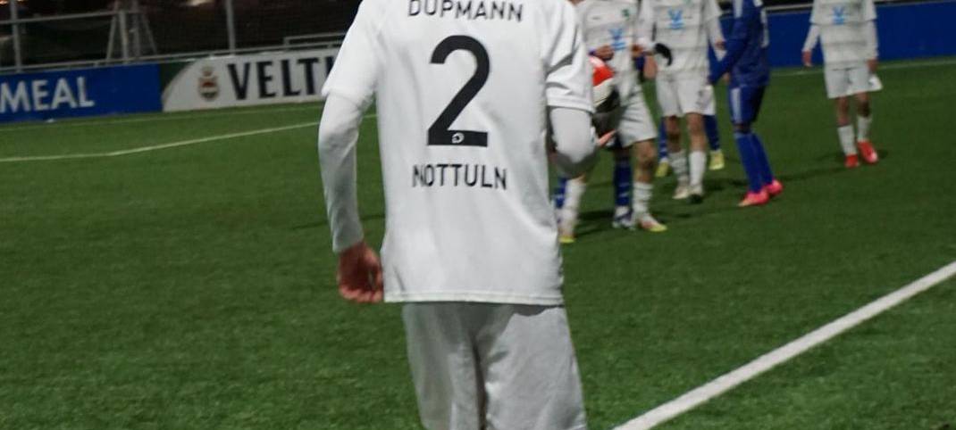 NOTTULN: U15 kickte gegen Schalke