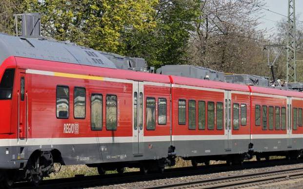 Hier die Bus- & Bahninfos!