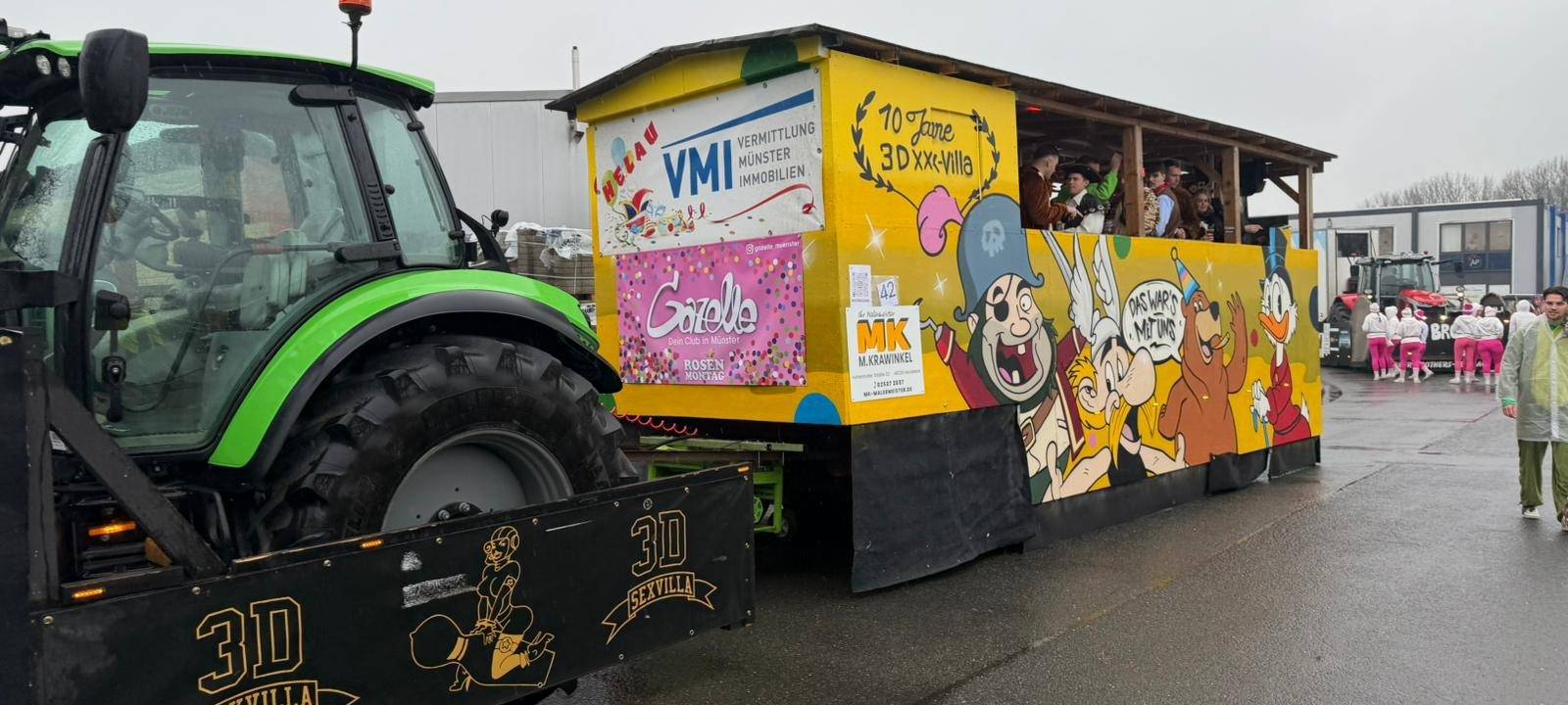 BILLERBECK: Bunter Umzug bei trüben Wetter