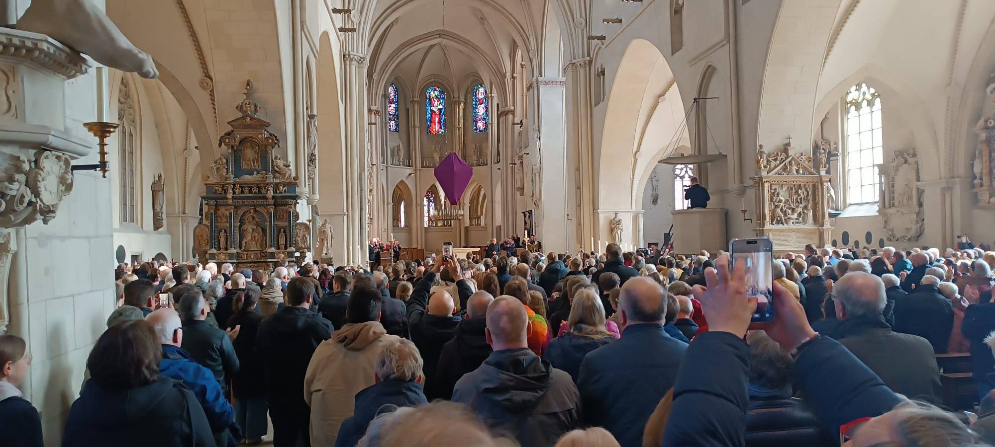 Bistum Münster: neuer Bischof - Interview anhören!