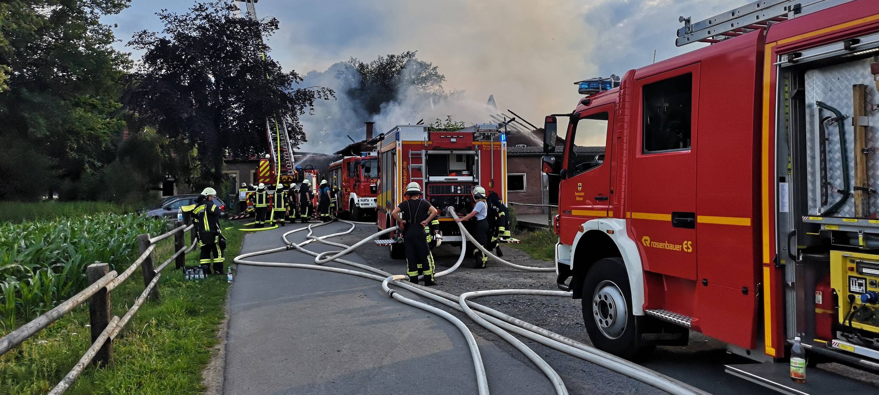Nachlöscharbeiten auf Pferdehof in Merfeld