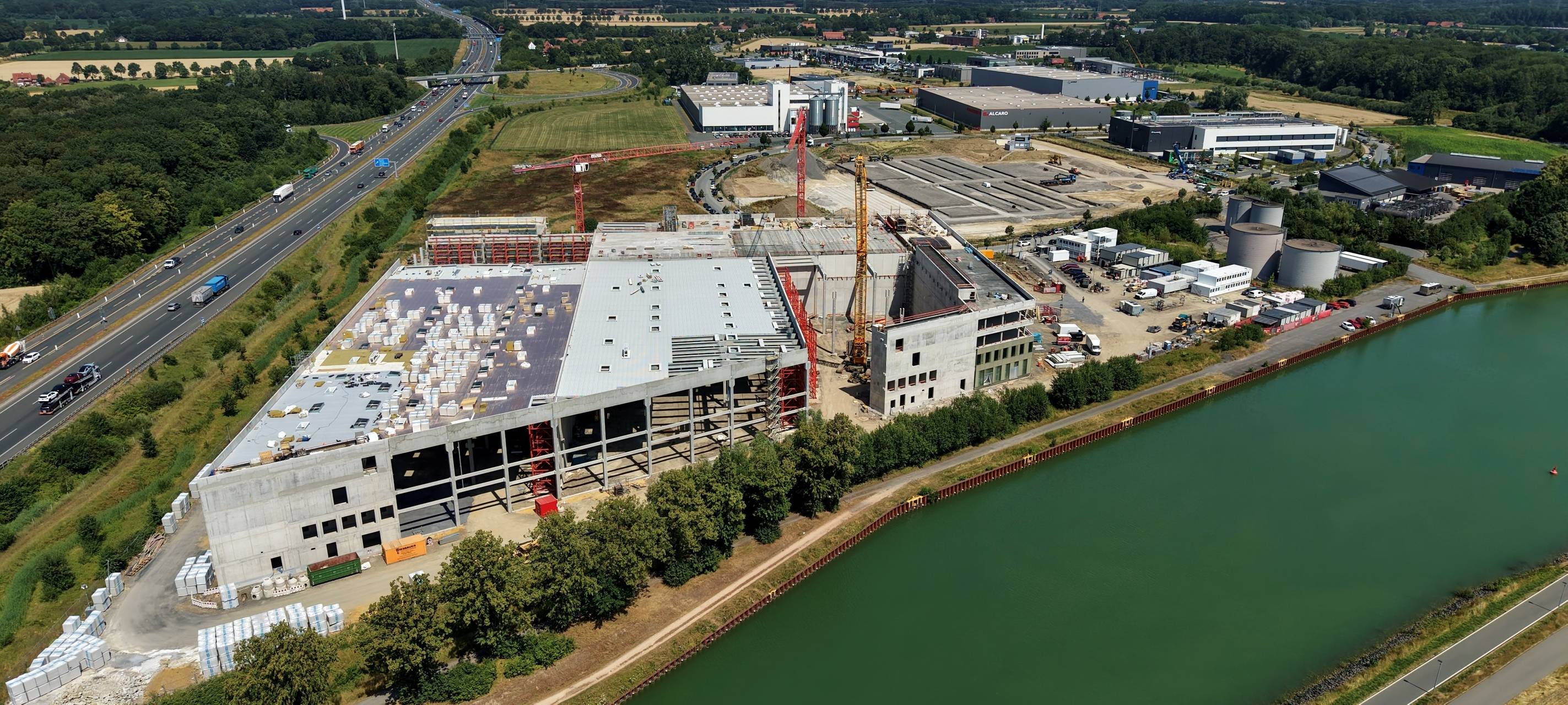 AMELSBÜREN: Richtfest für Batterieforschungszentrum