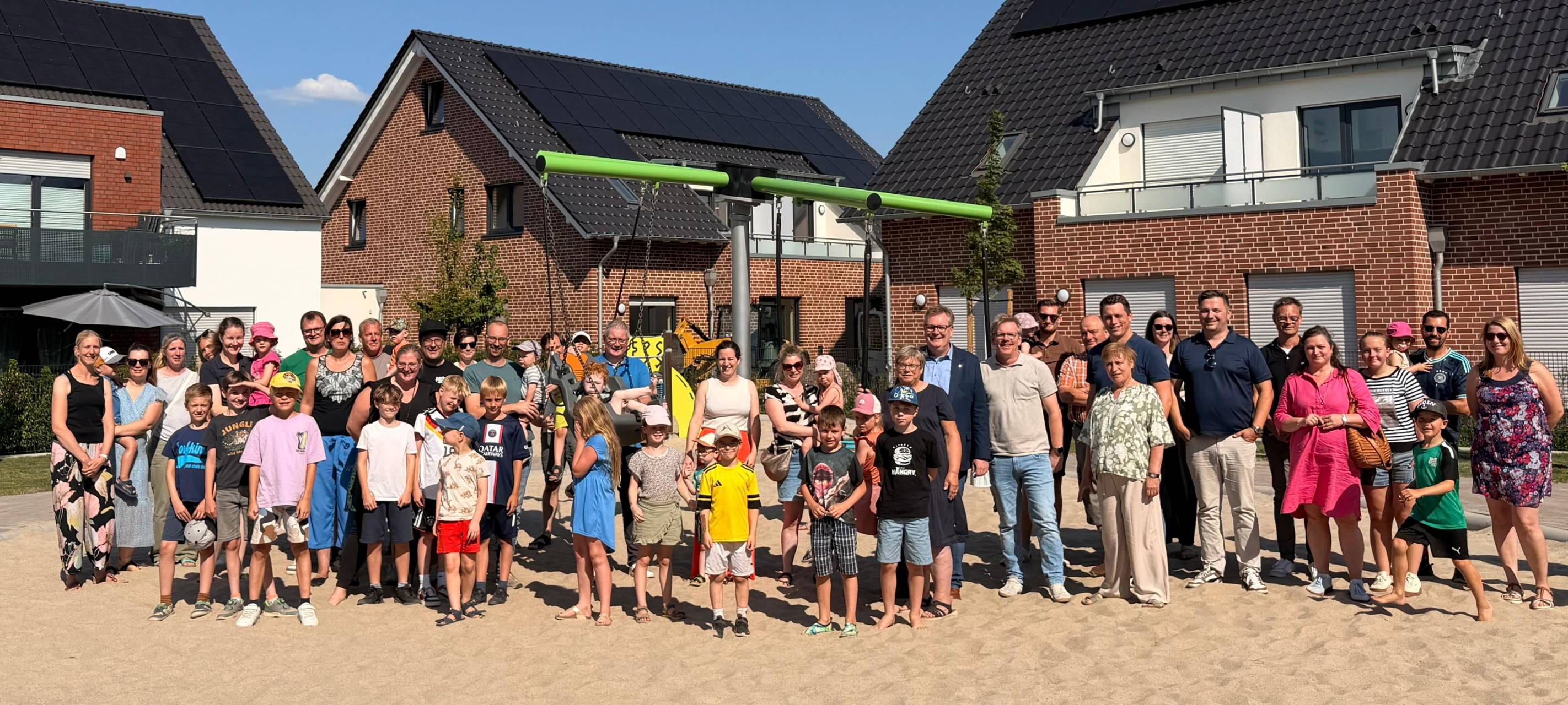 ASCHEBERG: Spielplatz Breilbusch eröffnet