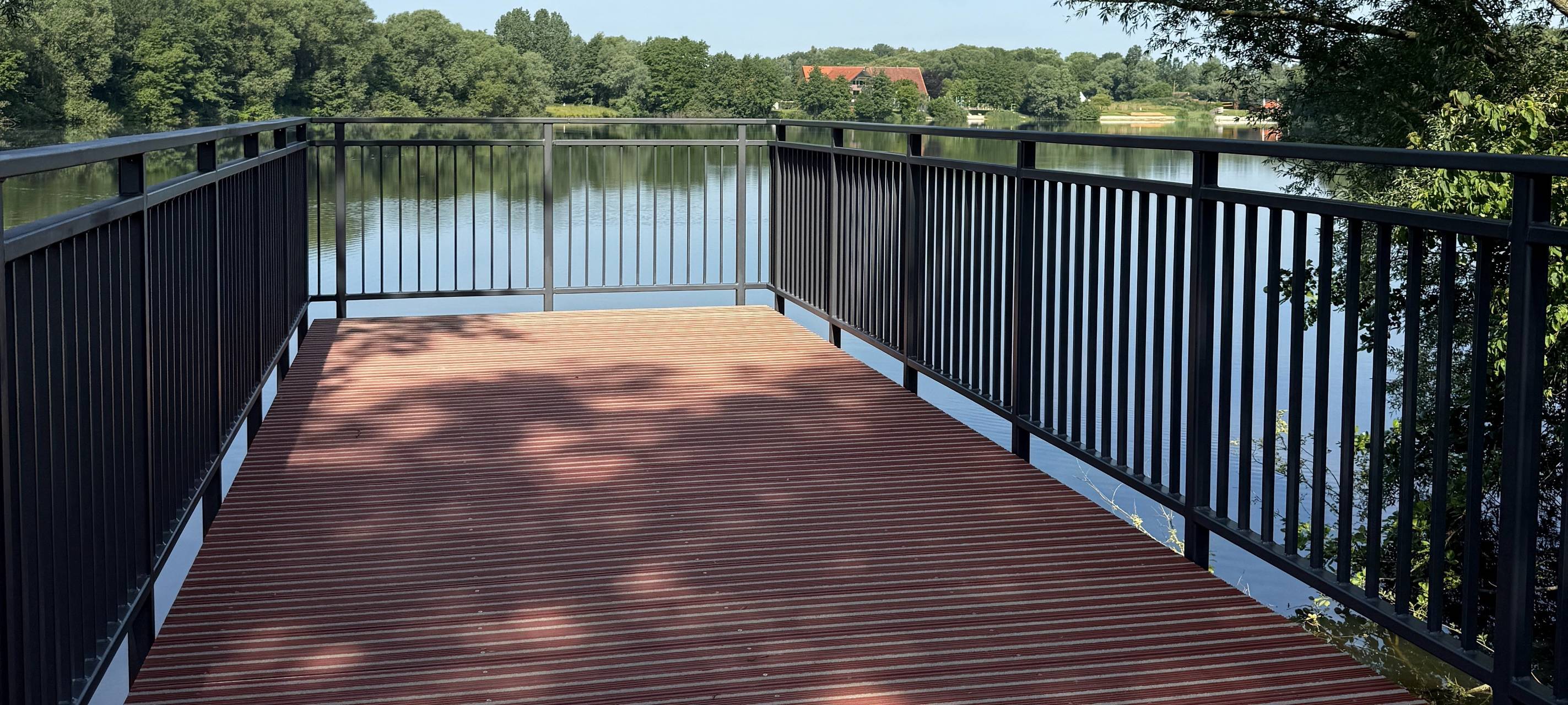 BULDERN: Aussichtsteg am See freigegeben