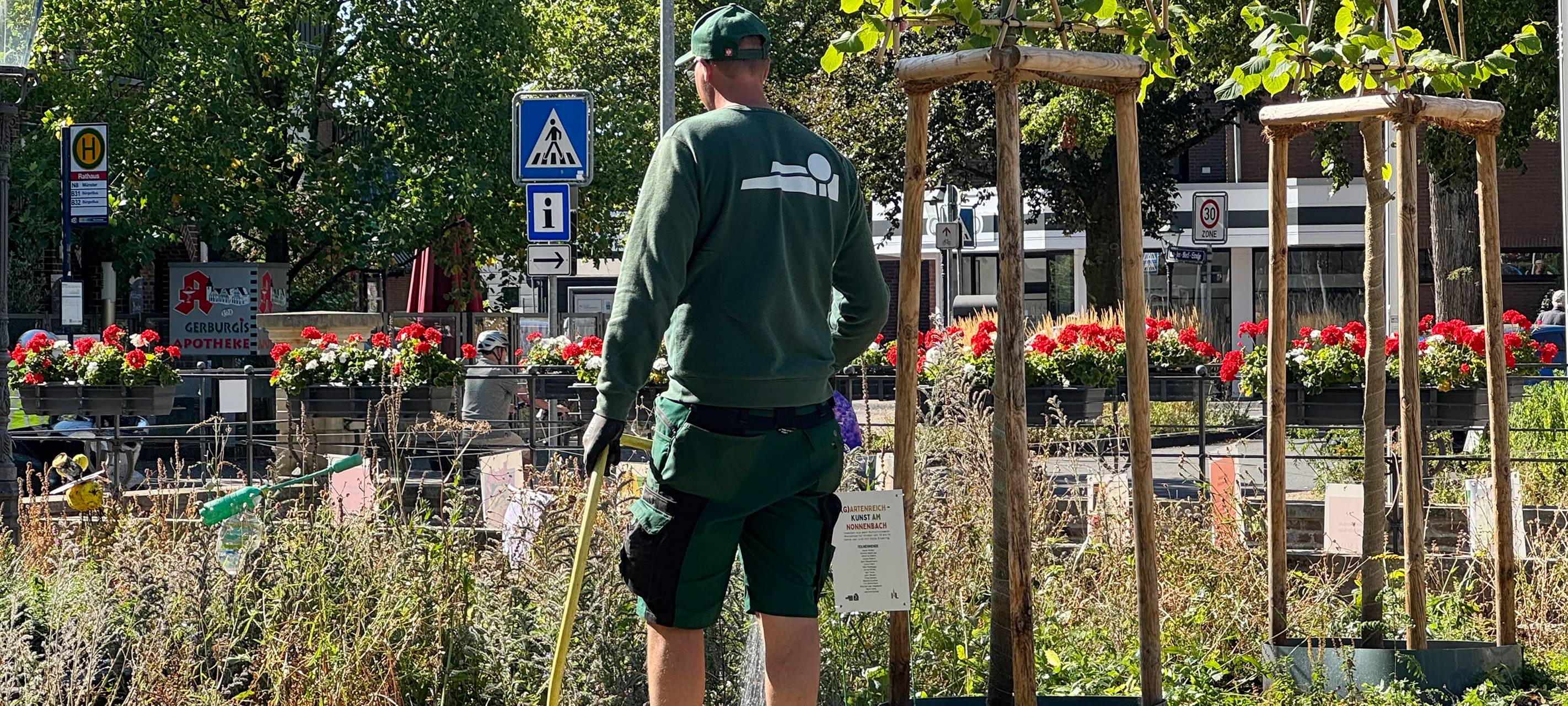NOTTULN: Trockene Hitze setzt Stiftsgärten zu