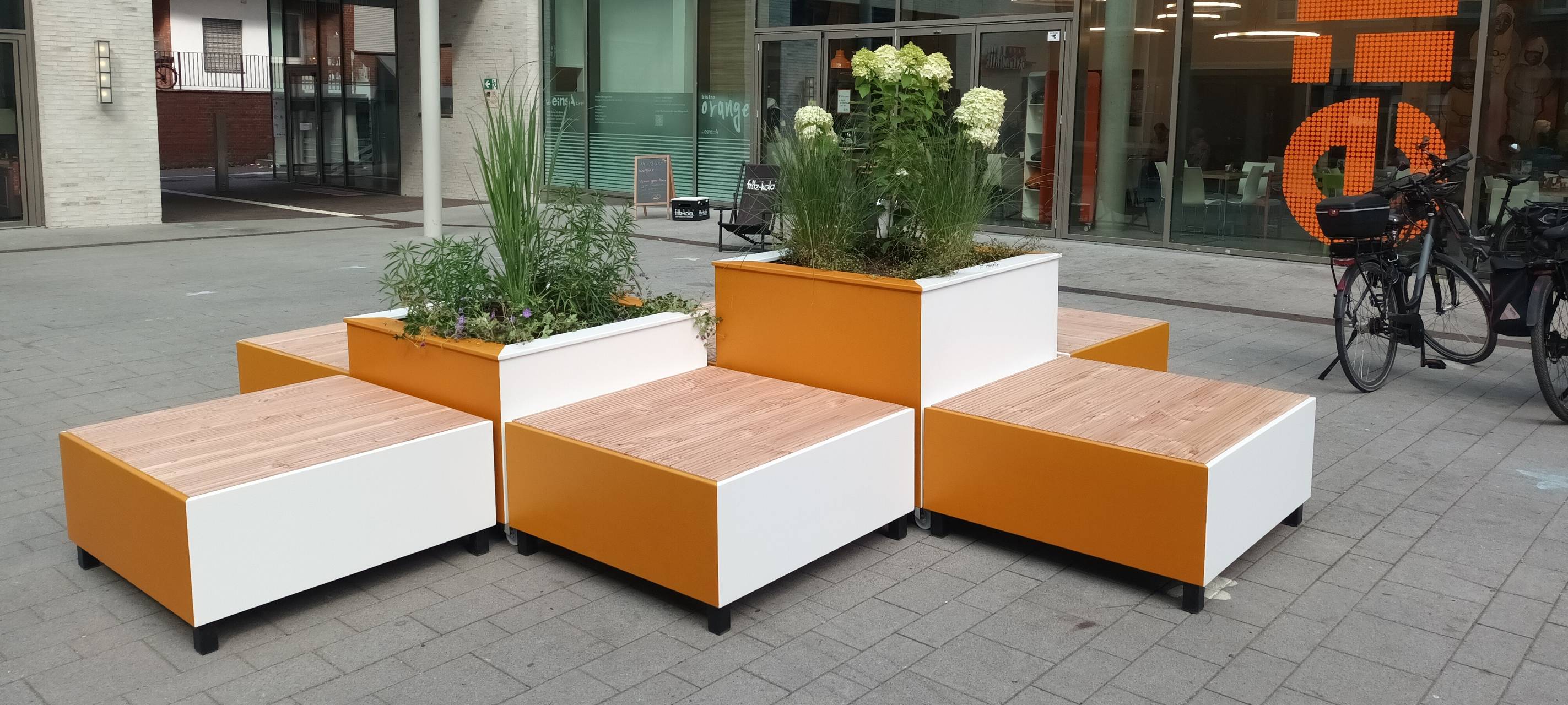 DÜLMEN: Neue Sitzinsel in der Innenstadt