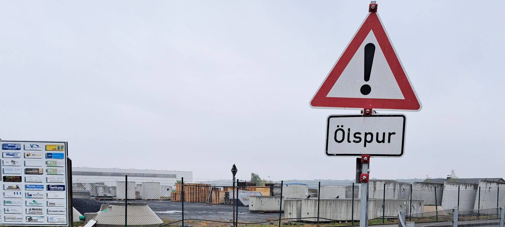 NOTTULN: Verursacher von Ölspur gesucht